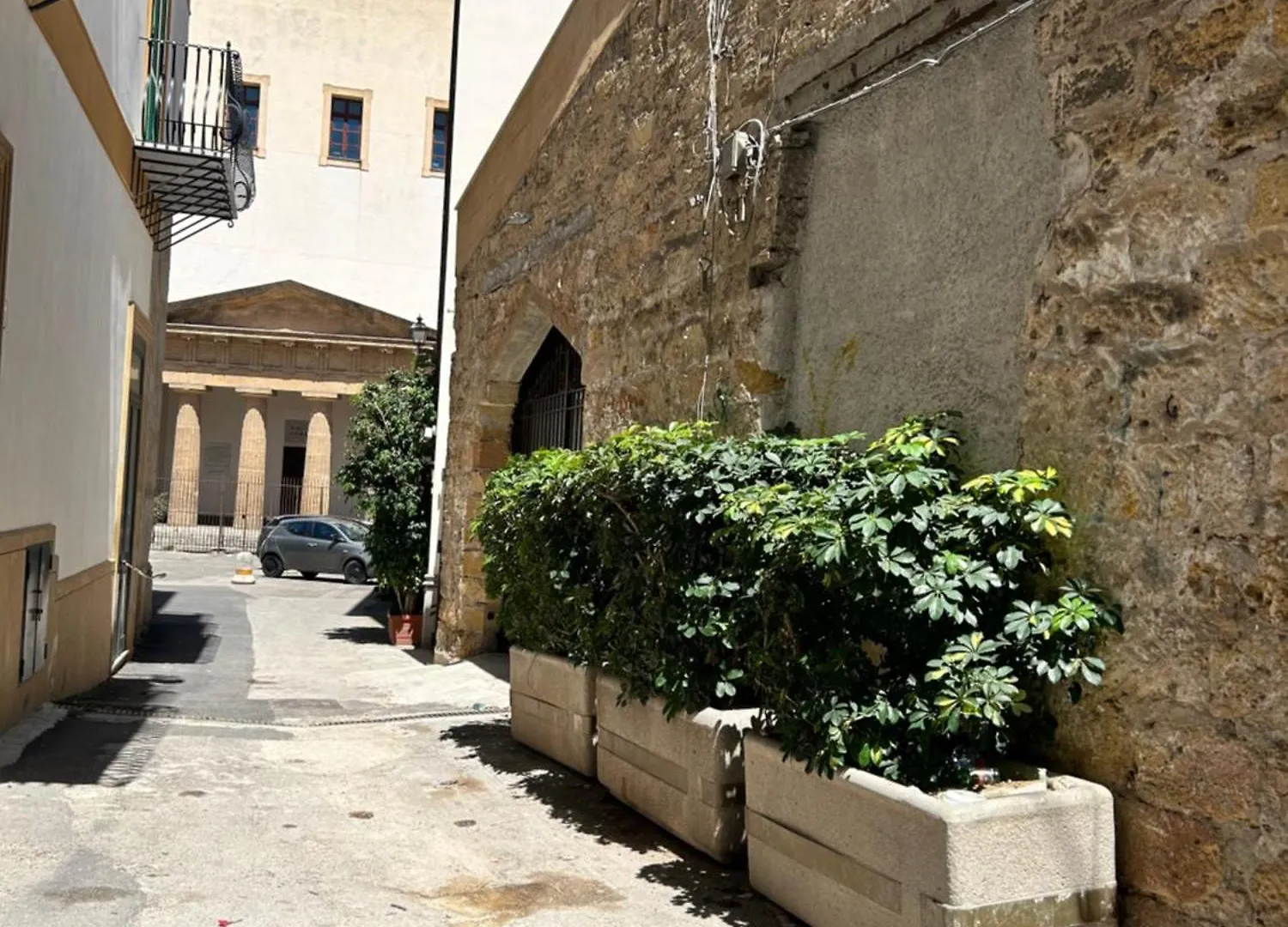 Holiday home Ballaro Room Palermo Italy